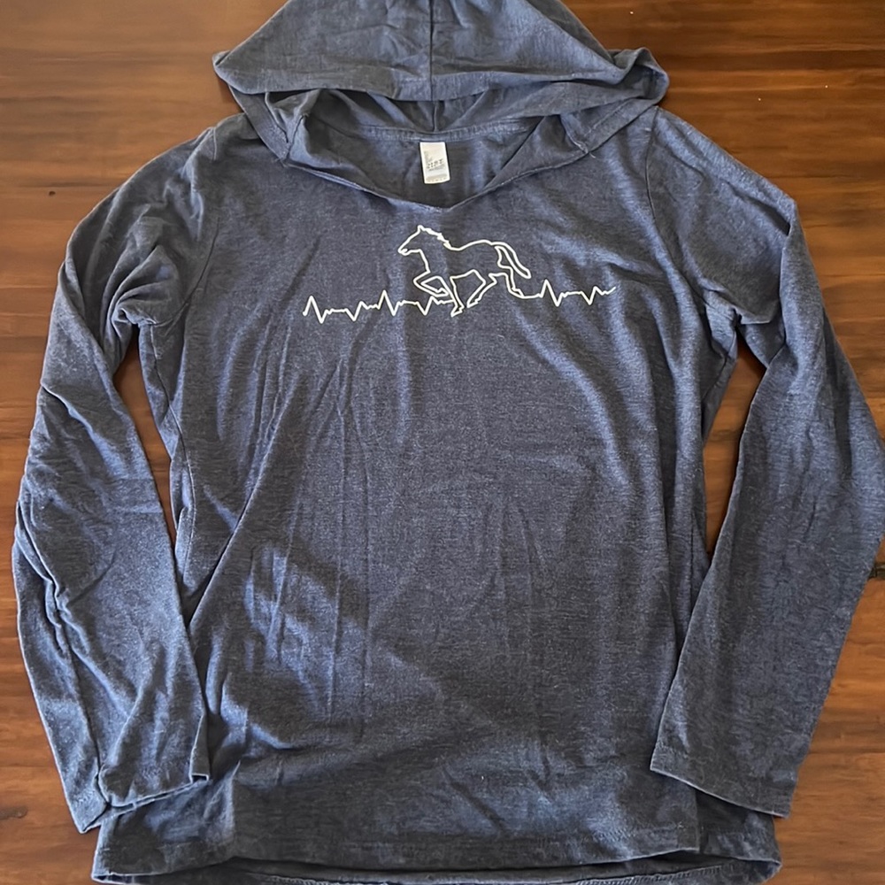 Women’s Long Sleeve hooded tee. Horse Medium